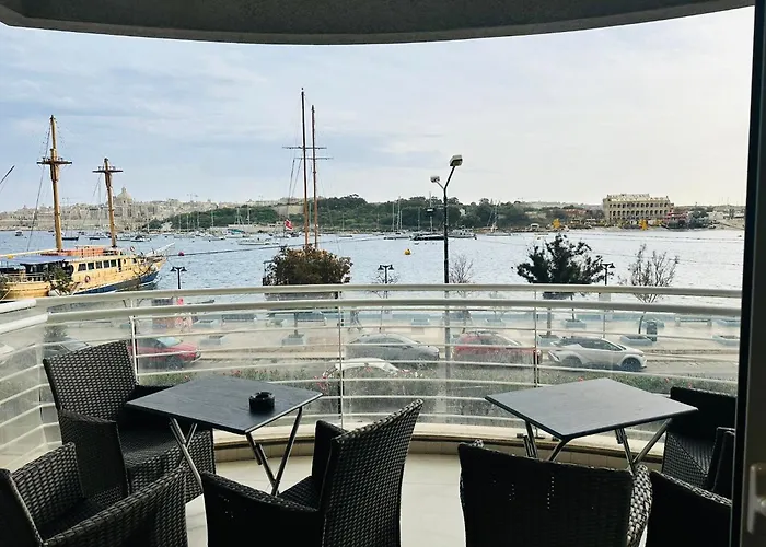Valletta Harbour View - Grand