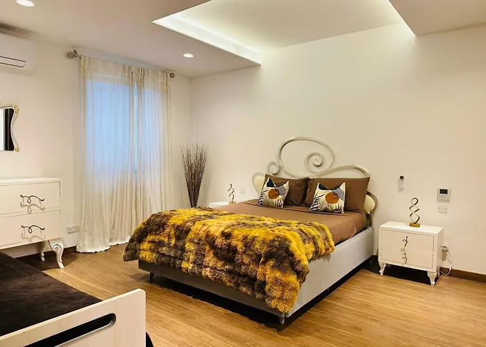 Valletta Harbour View - Grand