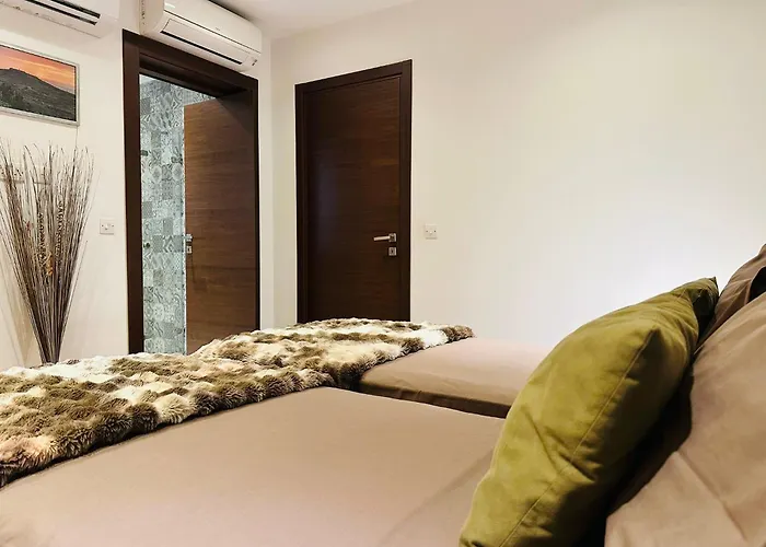 Valletta Harbour View - Grand Apartamento Sliema