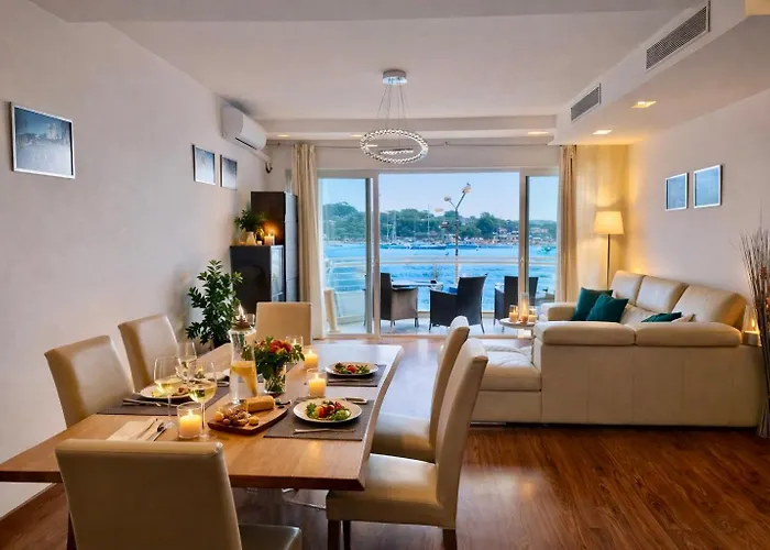 Valletta Harbour View - Grand Apartment Sliema